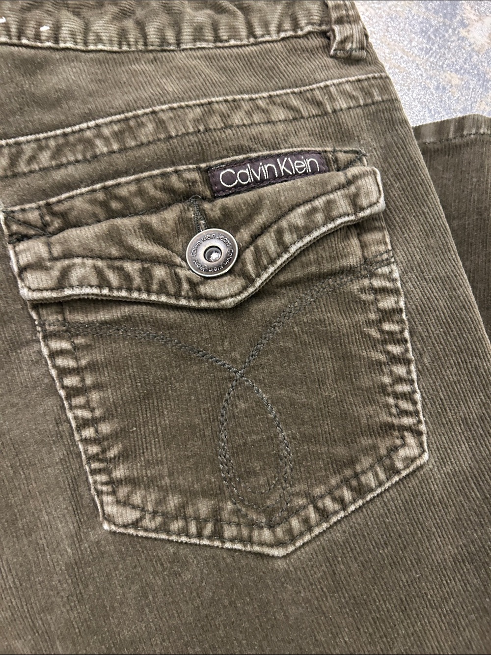 Calvin Klein Jeans Olive Corduroy Wide-Leg Pants - Picture 4 of 4